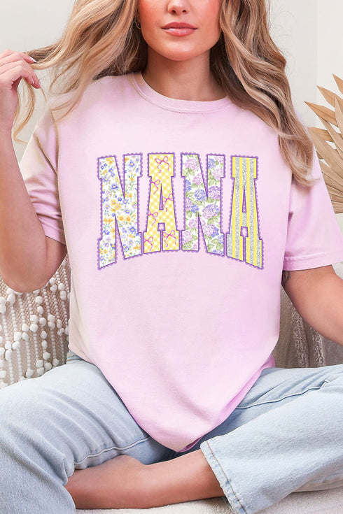 Personalized Purple Scalloped Mom Name Comfort Colors Adult Ring-Spun Cotton Tee