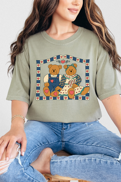 Honey & Hearth Bears Comfort Colors Adult Ring-Spun Cotton Tee