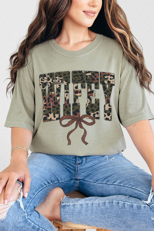 Hunting Wifey Ribbon Comfort Colors Adult Ring-Spun Cotton Tee