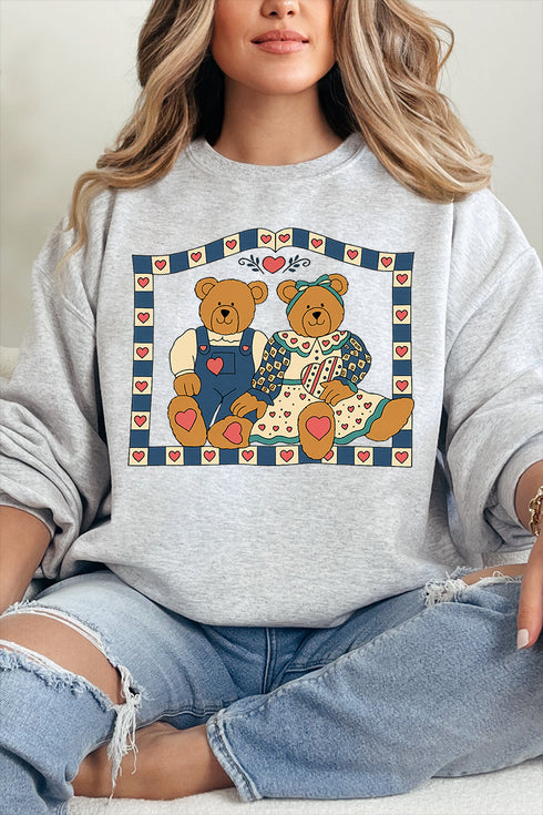 Honey & Hearth Bears Heavy Blend Crew Sweatshirt
