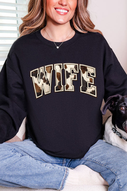Rodeo Pearl Wife Heavy Blend Crew Sweatshirt