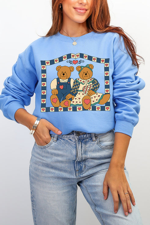 Honey & Hearth Bears Heavy Blend Crew Sweatshirt