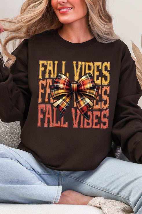 Plaid & Pretty Fall Vibes Heavy Blend Crew Sweatshirt