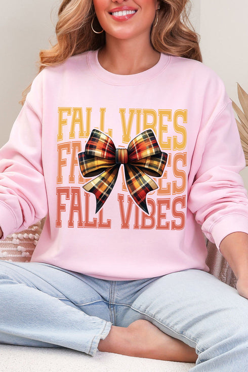 Plaid & Pretty Fall Vibes Heavy Blend Crew Sweatshirt