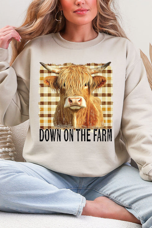 Down On The Farm Highland Cow Heavy Blend Crew Sweatshirt