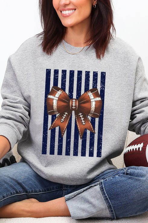 Navy Varsity Bow Heavy Blend Crew Sweatshirt