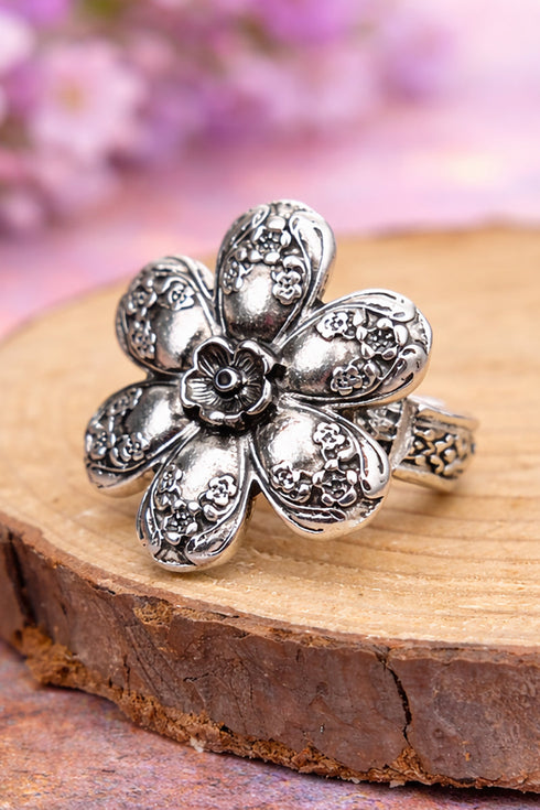 Desert Daisy Silvertone Spoon Stretch Ring