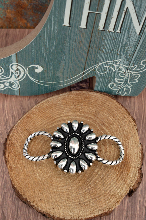 Wynonna Silvertone Scarf Slide