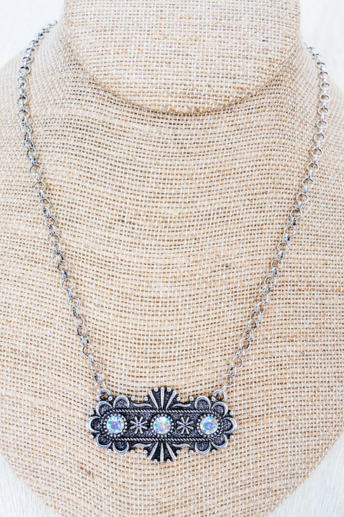 Iridescent Natchez Trace Silvertone Necklace