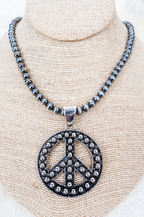 Outlaw Harmony Silver Pearl Necklace