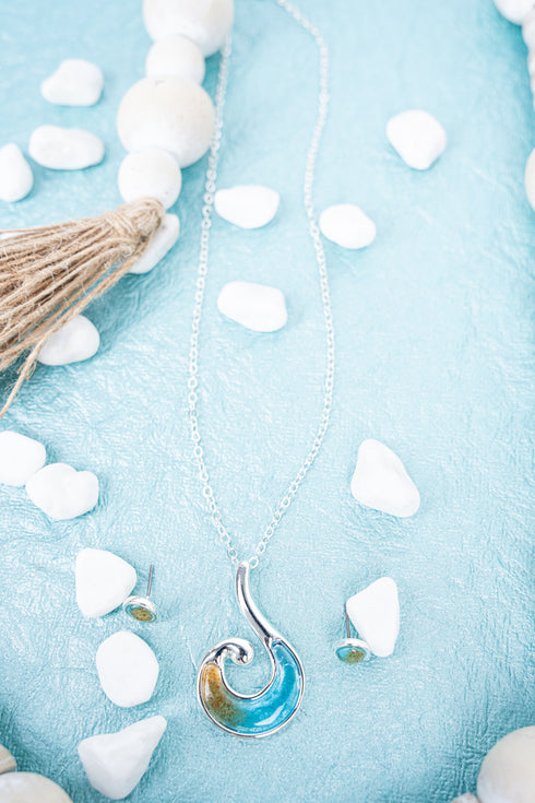 Costa Rica Shores Silvertone Necklace and Earring Set