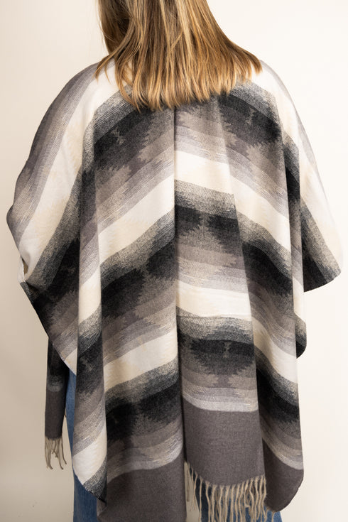 Costa Mesa Ruana, Black