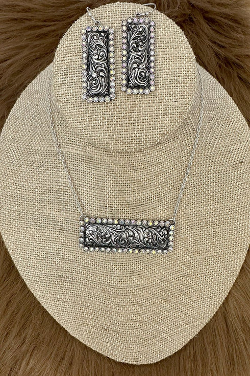 Iridescent Stoneflare Silvertone Necklace and Earring Set