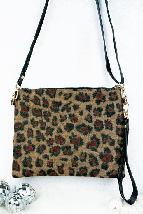 Catskills Retreat Crossbody Clutch, Brown